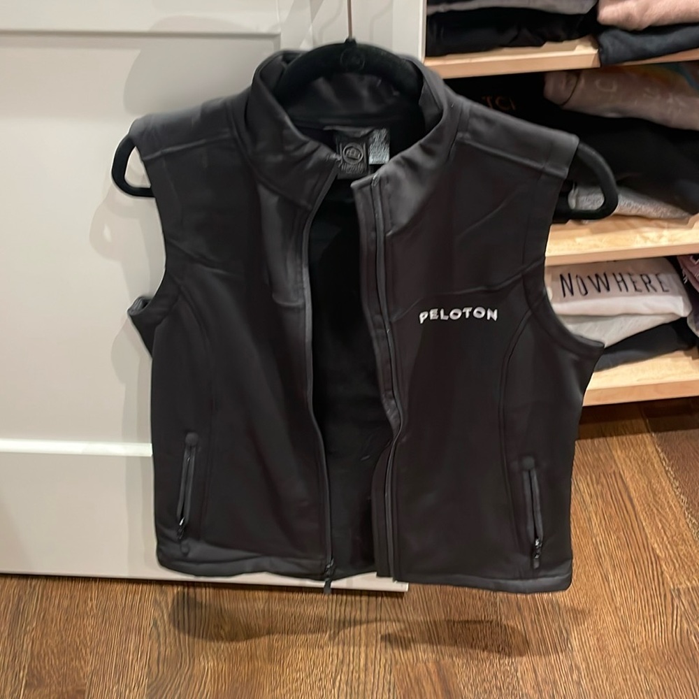 Peloton vest
